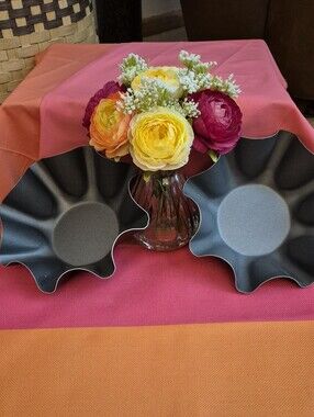 Set of Two Tortilla Pans. Used Only A Few Times. Scratches On Bottom Of 1